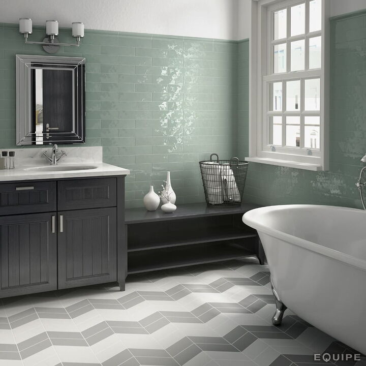 Equipe Wandfliesen Cottage, Farbe Jade, 7,5x30 cm, verlegt in einem Badezimmer